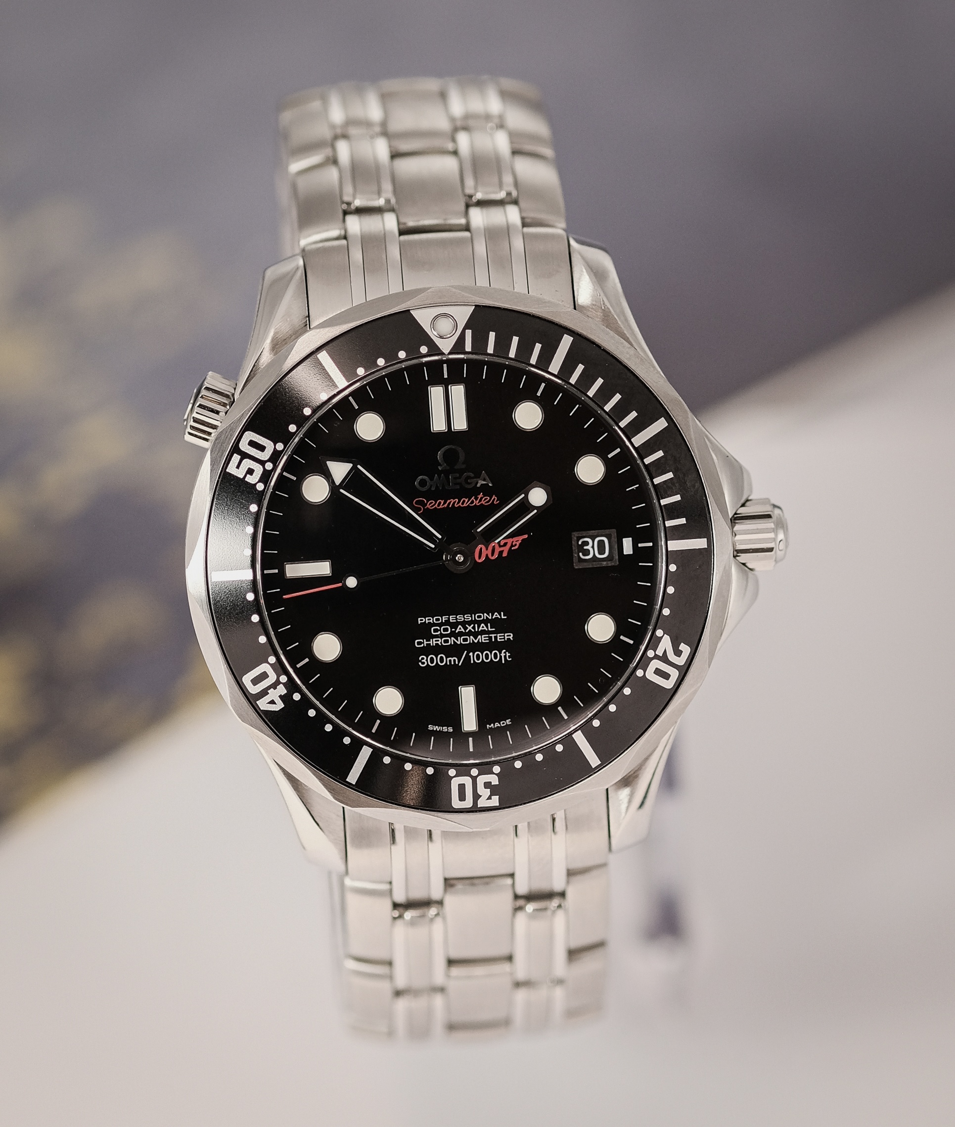 Omega Seamaster Diver 300M James Bond 007 Collector’s Piece